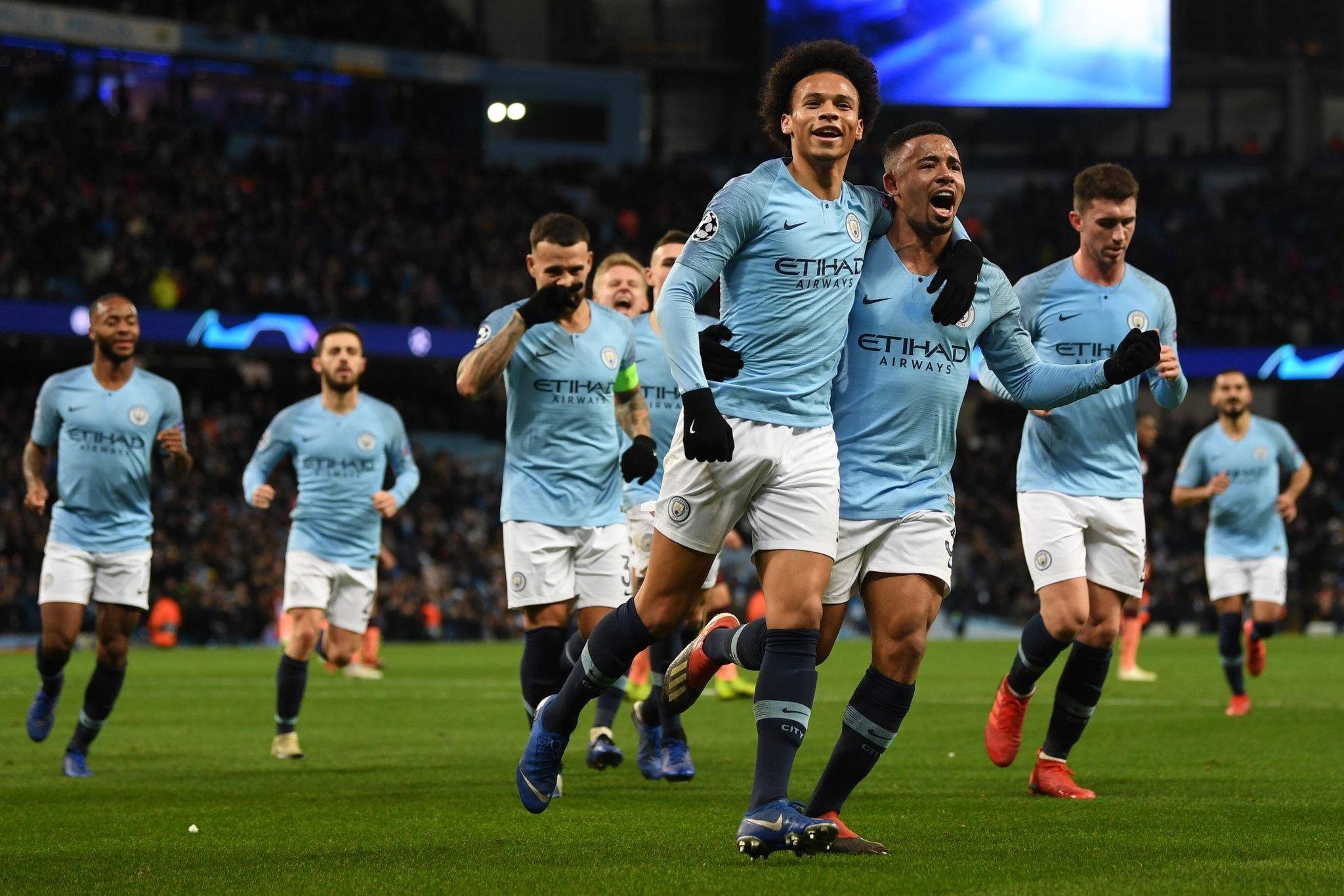 国足球的发 国足球的发